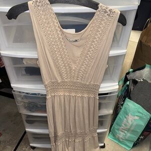 Chic Beige Lace Midi Dress